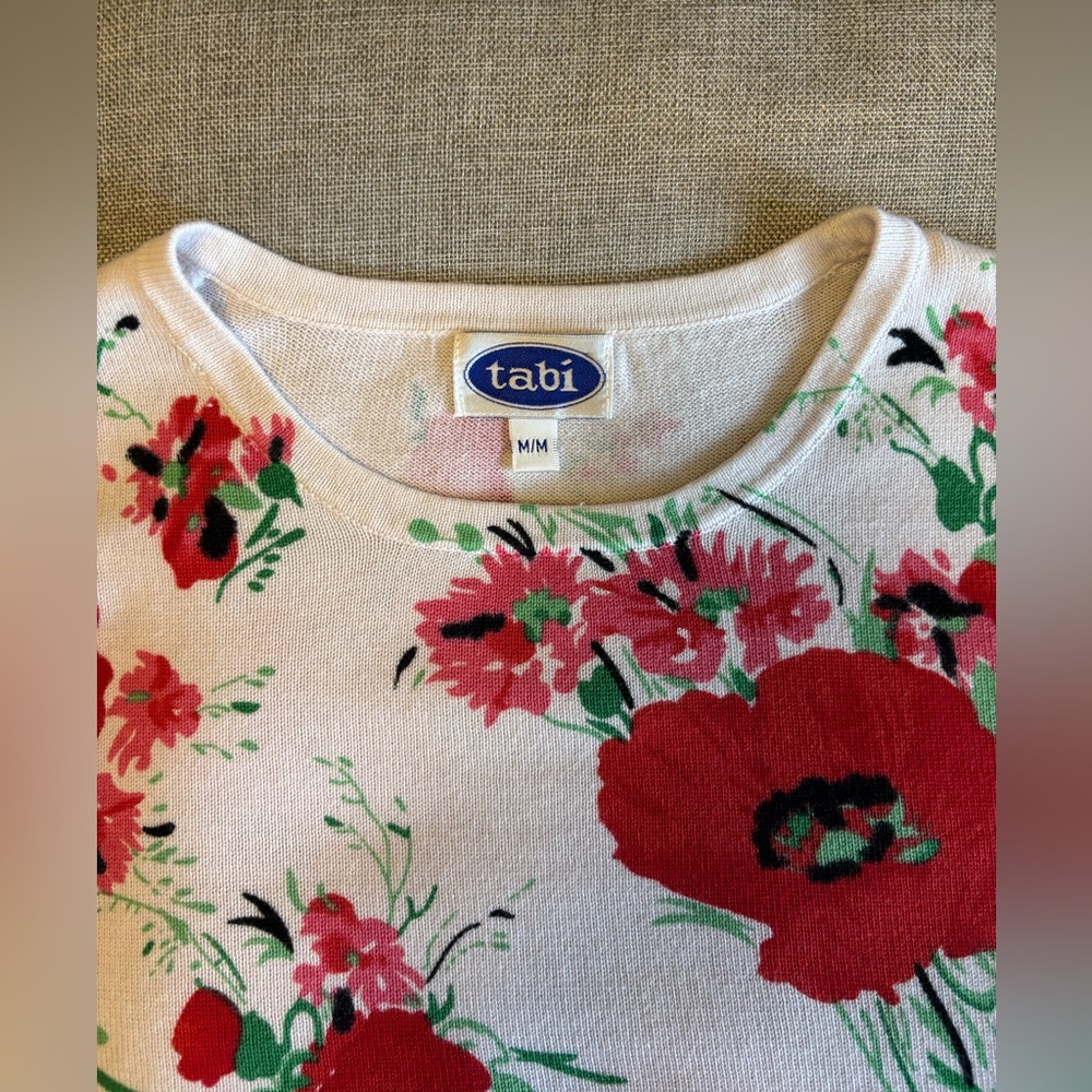 TABI Sleeveless Knit Top, 100% cotton.  Sz Med.